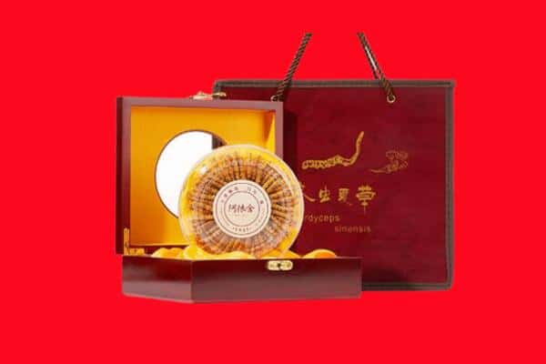 收购资讯:巴彦淖尔市乌拉特后旗回收冬虫夏草是按克吗